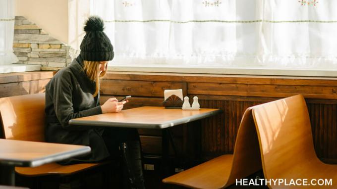 Bipolar mani og ikke spiser er ofte forbundet. Find ud af, hvorfor de med bipolar lidelse kan opleve et tab af appetit på HealthyPlace.