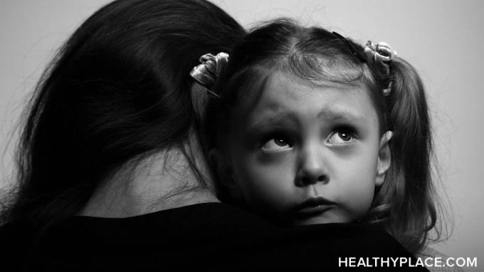 Forældre med PTSD er svært for både forælderen og deres børn. Lær vanskeligheder og effekter på børn som sekundær PTSD plus tilgængelig hjælp, alt sammen på HealthyPlace.