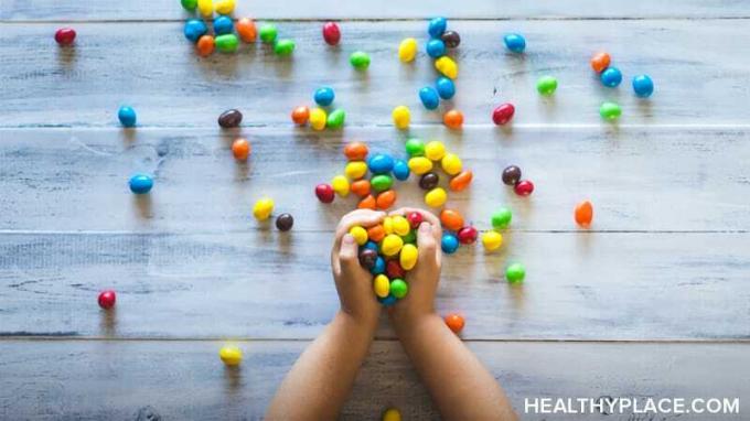 Er der en forbindelse mellem ADHD og sukker? Vi har forskningen. Og lær, hvordan man styrer ADHD og sukkerforbrug på HealthyPlace.