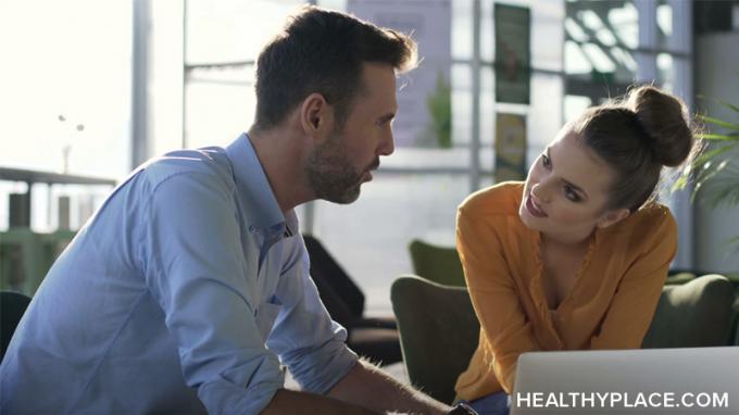 fastlæggelse af grænser er afgørende for din mentale sundhed, men kan være udfordrende at gøre. Få 3 nyttige tip til at sætte grænser for HealthyPlace.